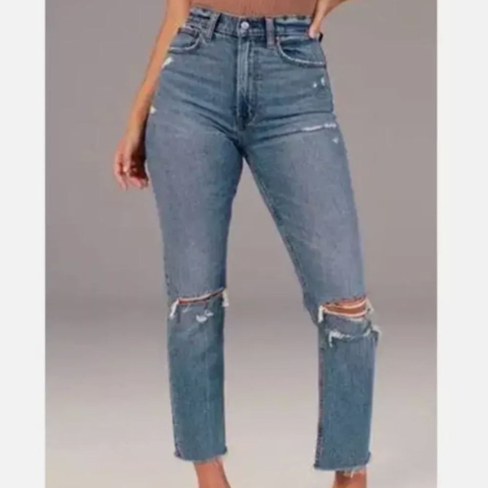 Abercrombie & Fitch Ankle Straight Ultra High Rise Distressed Curve Love Jeans
